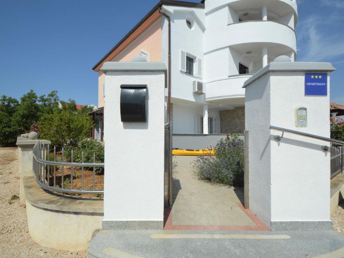 Apartment Ivana-4 By Interhome Raslina Dış mekan fotoğraf